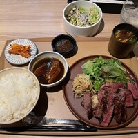 炭火焼肉 肉の匠 ひうち - 