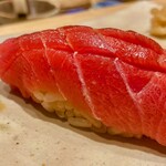 すしやのたい悟 - 中トロ　　秋うららかに鮪。