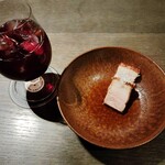 SMOKE DOOR - サングリアと豚肉クリスピーグリル