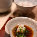 鮨 おとわ - "橙醋（ポンス、かぶすいりまめびしほ）"、w/蘿蔔泥（おほねおろし）