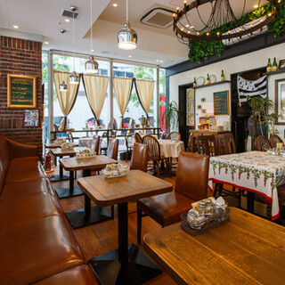 Chandeleur, Restaurant in Osaka