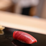 "鮪（しび）"、《背肥肉（せあぶ、=せがはのあぶらみ、orちゆうあぶ）》