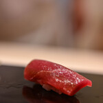 鮨 おとわ - "鮪（しび）"、《紅肉（あかみ）》