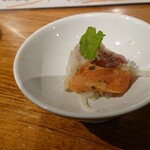 大阪産料理 空 泉佐野駅構内店 - お通し♪魚のマリネ