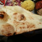 インド料理&BAR KHAZANA - ナン
