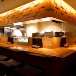みちのく - スタイリッシュな雰囲気のカウンター席。