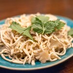 Blueno Oriental Bistro - 2024.12 豆腐千絲のアジアンナムル