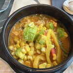 InterContinental Hanoi Landmark72 - 自分でアレンジしたラーメン！（アボカド、コーン等たっぷり入れたらとても美味～）