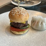 InterContinental Hanoi Landmark72 - ビーフーバーガー（アフタヌーンティー）