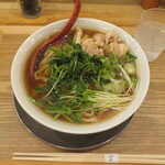 麺や 七彩 - 芹そば　1300円
