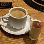 焼肉トラジ - コーヒーと杏仁豆腐