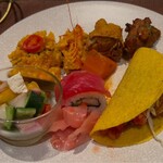 InterContinental Hanoi Landmark72 - カクテルタイムのビュッフェより