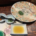 日本料理てら岡 - 虎ふぐ刺し