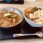 石臼挽き生そば 炭火焼肉丼 さくら - 