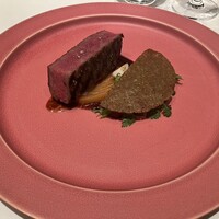 アルカナ 東京 - 国産黒毛和牛のグリエと豚・地鶏のバロティーヌ
