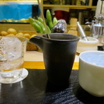 華丸吉日 - 芋焼酎で料理を楽しみます