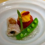 華丸吉日 - 向付、鱧の炙りとフルーツトマトに出汁のジュレ