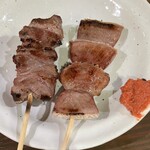 もつ焼 かど - 左→はらみ、右→上たん◎