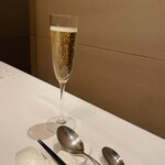 カントニーズ 燕 - 