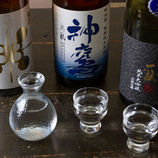 兵庫の地酒が150種類以上とよりどりみどり。食事とご一緒に◎