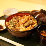 天ぷら 天源 - 永年愛されている野菜天丼。