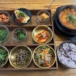 ミニスンドゥブ付き韓ごはん　1,000円