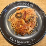 pasta屋 ケンしろう - 漁師風トマト（海老、タコ、ムール貝）（¥1,150）（税込）