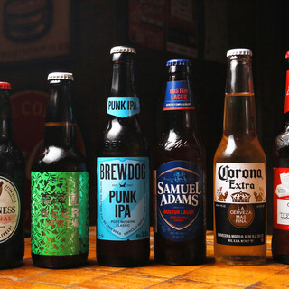 ◆各国のビールと種類豊富なカクテルを堪能できます◆