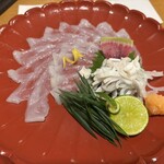 日本料理 隨縁亭 - てっさ。身の部分も皮もそれぞれ歯ごたえが楽しい。