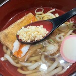 もりもり寿し - うどん、と言いつつまるで五目うどん