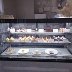 Patisserie Richroma - ショーケース（全体）