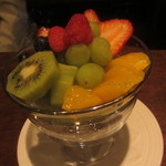 バー オスカー - 季節のフルーツ盛り合わせ