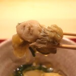 日本料理 吟 - 北海道仙鳳趾産牡蠣リフトアップ