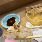 すし鶴 - 醤油はガリで付ける派