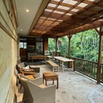 Drupadi cafe - テラス席