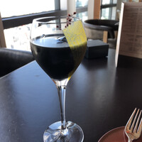 ザ タヴァン グリル＆ラウンジ - 