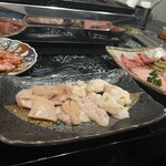 八丸 - ホルモン盛り合わせ