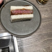 焼肉うしごろ 池袋店 - 妻に提供されたヒレカツサンド