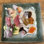 ちゅう心 - 豪華なネタが勢ぞろい！特選海鮮丼1