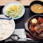 松屋 - 料理写真:煮込みビーフシチュー定食