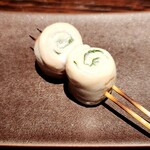 YAKITORI 燃 es - ささみと大葉、こうして均一に巻くの手間かかりますよね