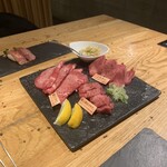 焼肉まる富 - 
