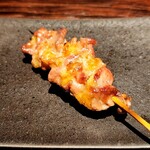 YAKITORI 燃 es - 膝まわり ちょっとコリコリ軟骨も含め脂分もある旨いやつ