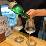割烹居酒屋 和タナベ - ドリンク写真:・白ワイン