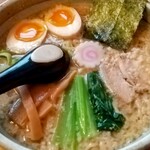 麺酒房 うさぎ家 - らーめん（超こってり）790円