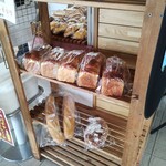 キタオカ - 料理写真:並ぶパンたち