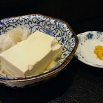 おでん　とうふ　190円　しらたき　220円