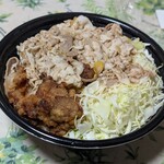 伝説のすた丼屋 - 料理写真:唐揚げ合盛りすた丼　1080円