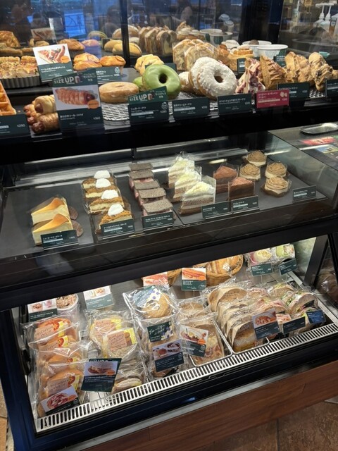 Starbucks Coffee Toranomon Ekimae Ten photo 4