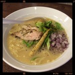 和伊まる -  濃厚鶏白湯そば　800円　2014.05.28